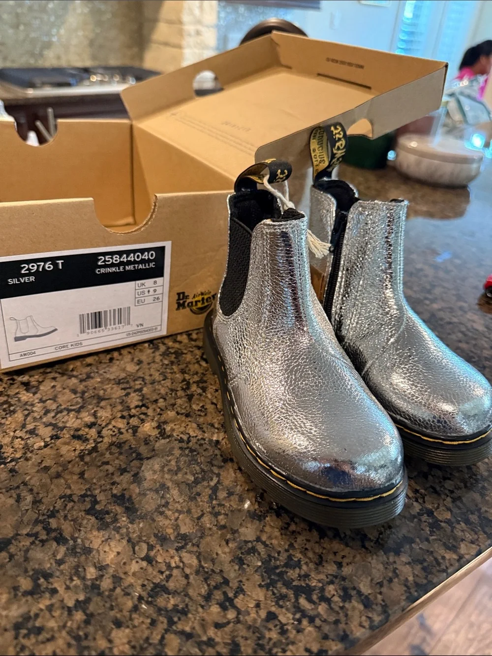 Dr. Martens Kids Silver Crinkle Metallic Chelsea Boots